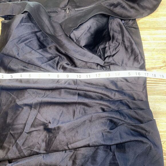 La Femme Womens Off the Shoulder Ruched Satin Trumpet Gown 12 Navy. NWOT. 16 - Picture 8 of 11